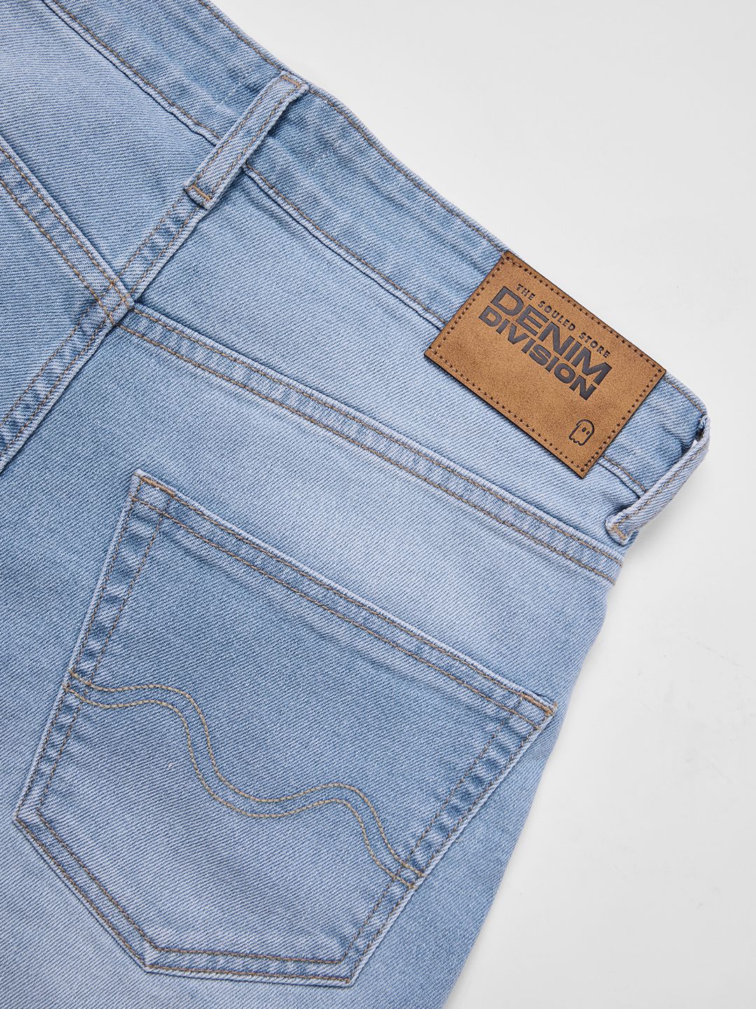 Solids: Mid Blue Wash (Straight Fit) Men Straight Fit Jeans