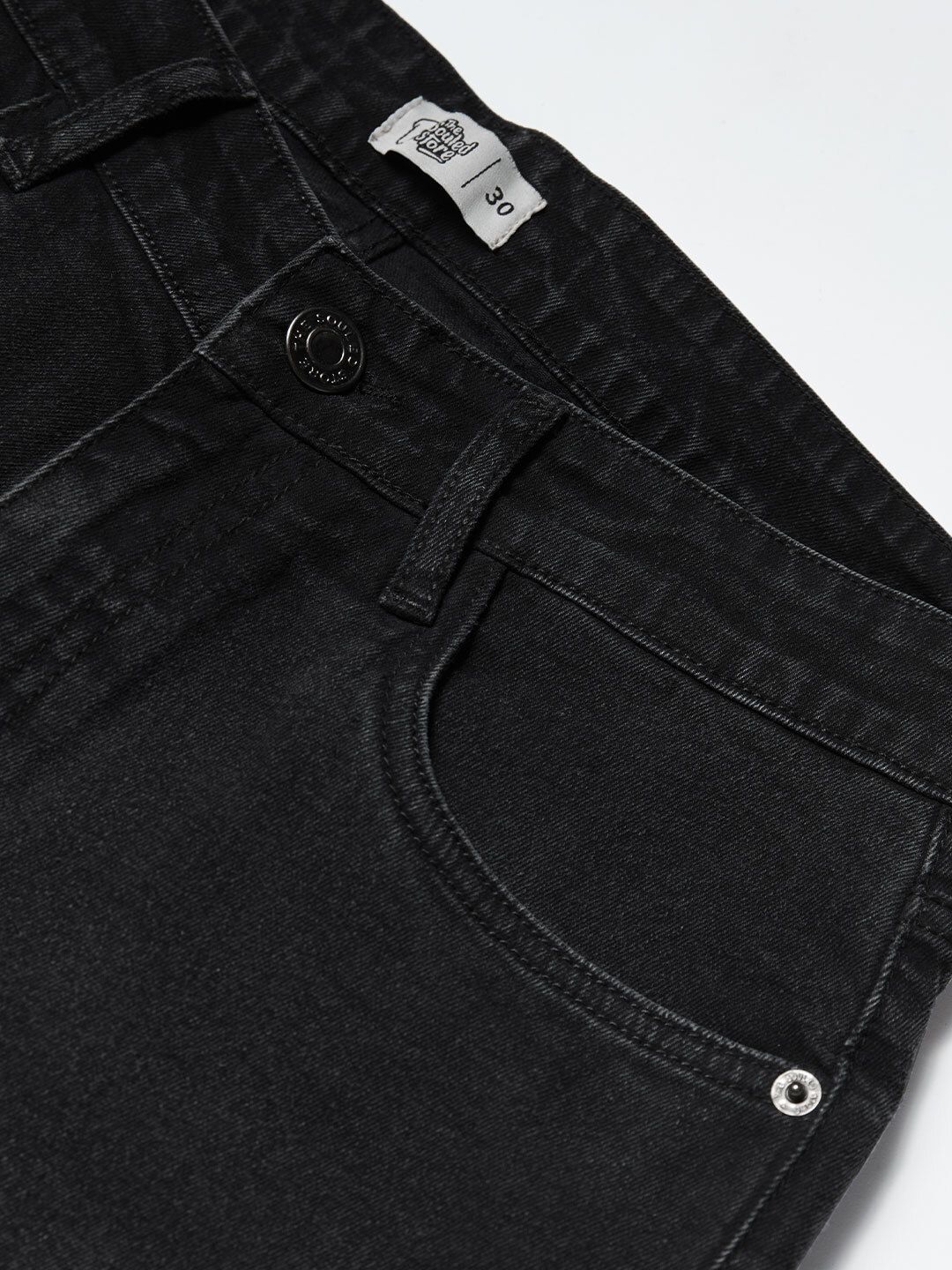 Classic Slim Fit Jeans: Pitchblack Men Classic Slim Fit Jeans