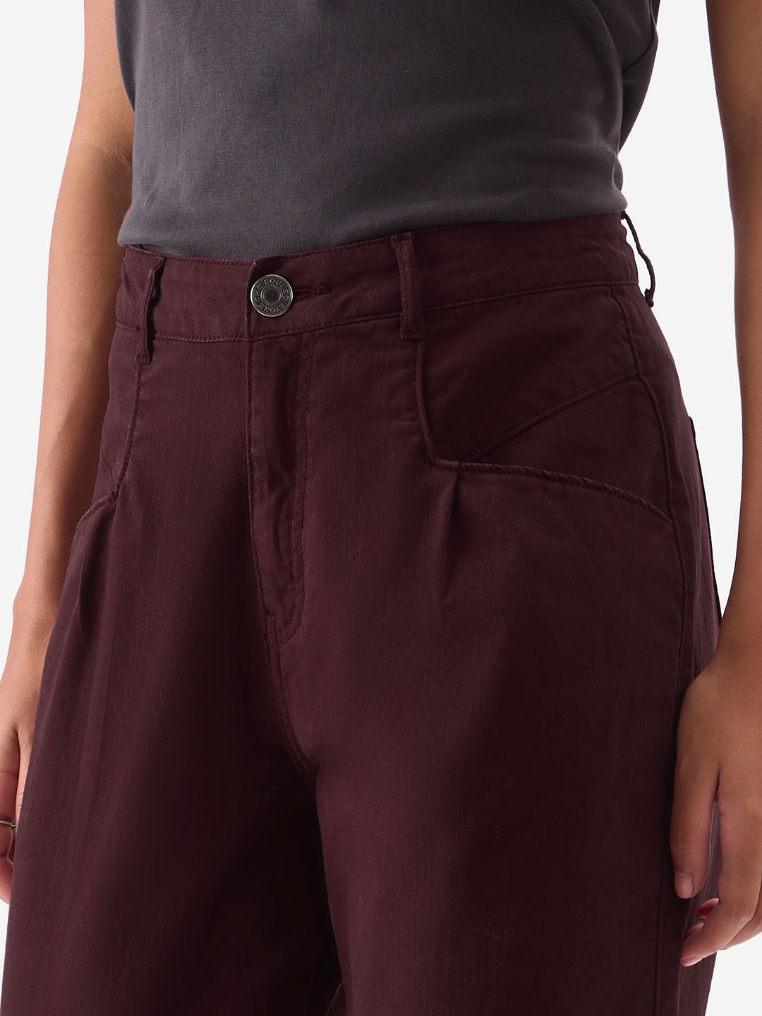 Carrot Fit Pant: Plum Women Fashion Pants