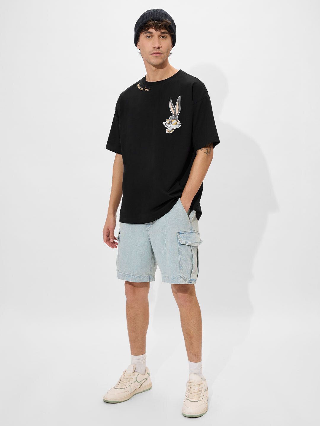 Bugs Bunny: What's Up Doc Oversized T-Shirts