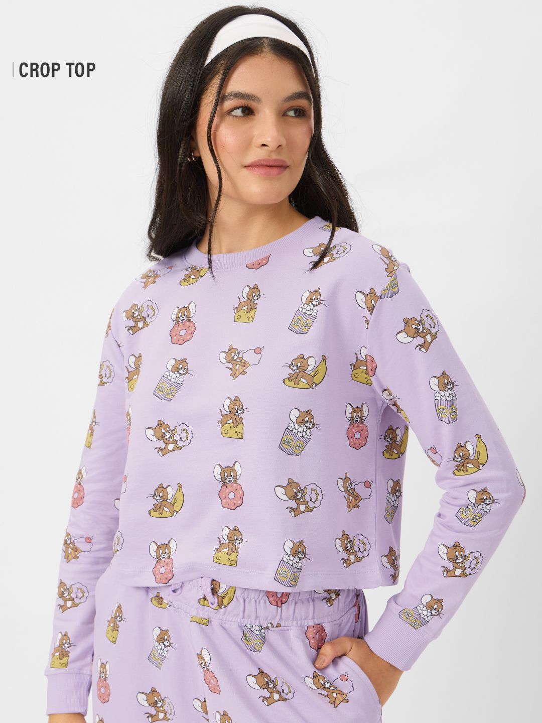 Tom And Jerry: Jerry Wants A Snack Women Knit Tops