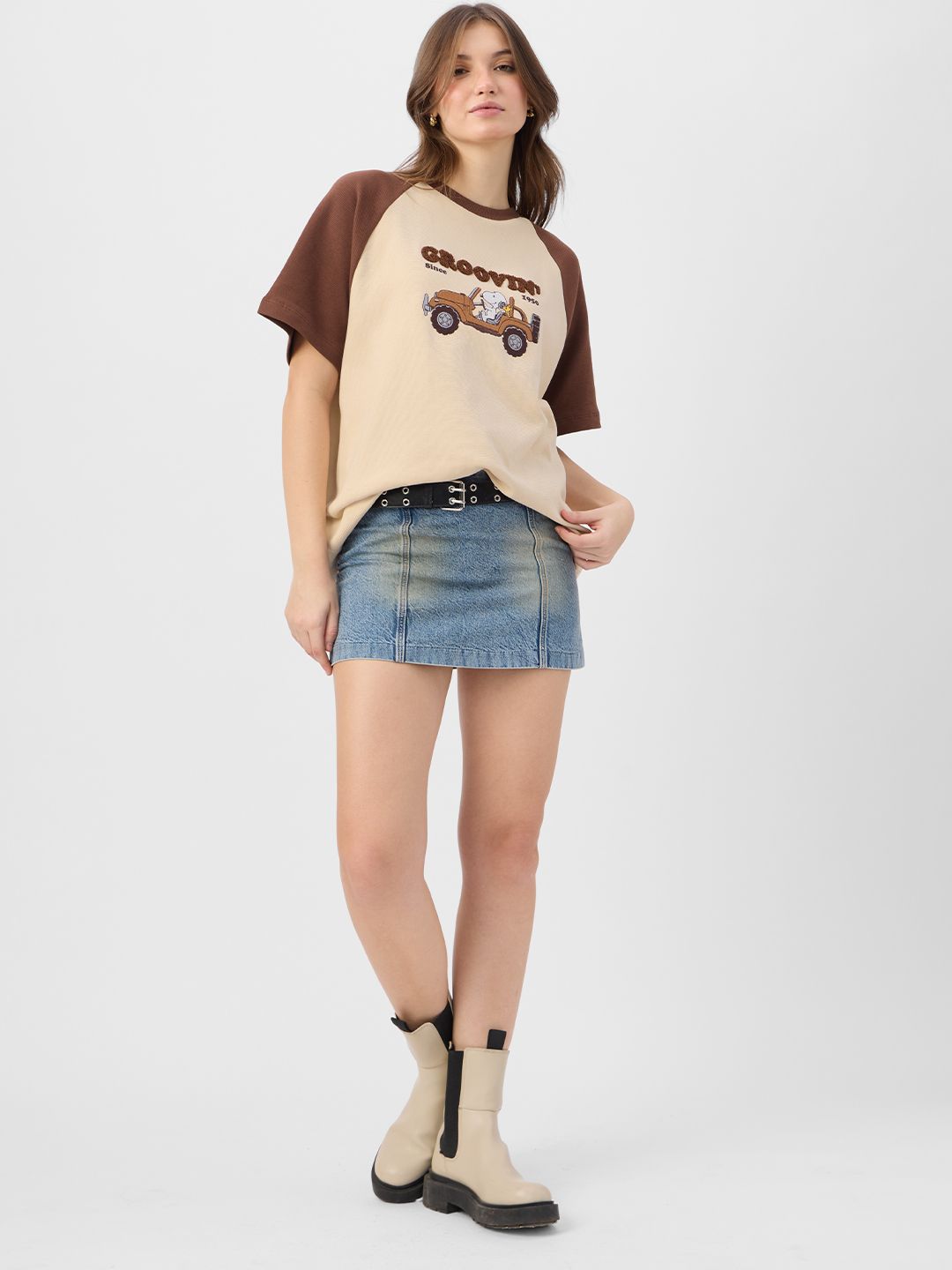 Peanuts Groovin' (Textured) Women Oversized T-Shirts