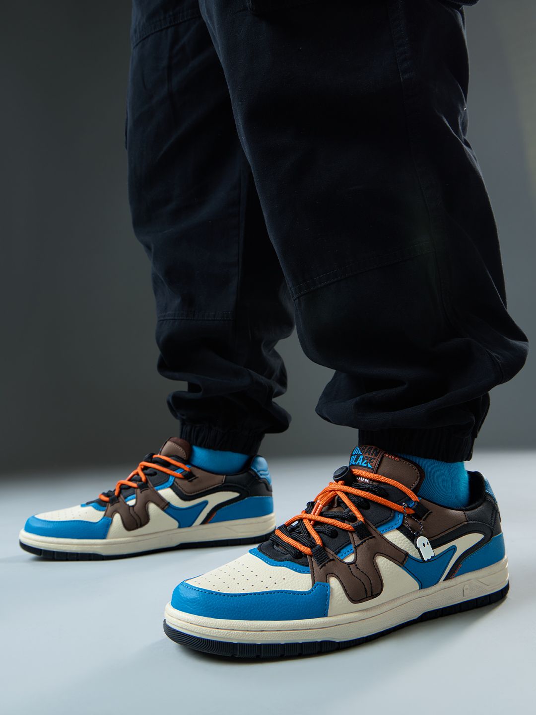 Urban Blaze: Nile Men Low Top Sneakers