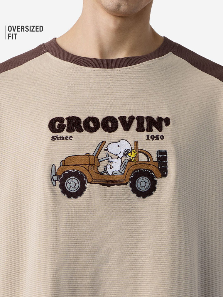 Ottoman: Peanuts Groovin Oversized T-Shirts