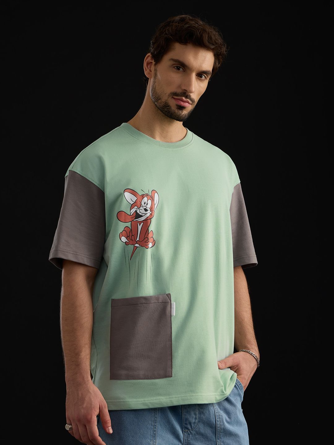 Tom & Jerry: Toasted Oversized T-Shirts
