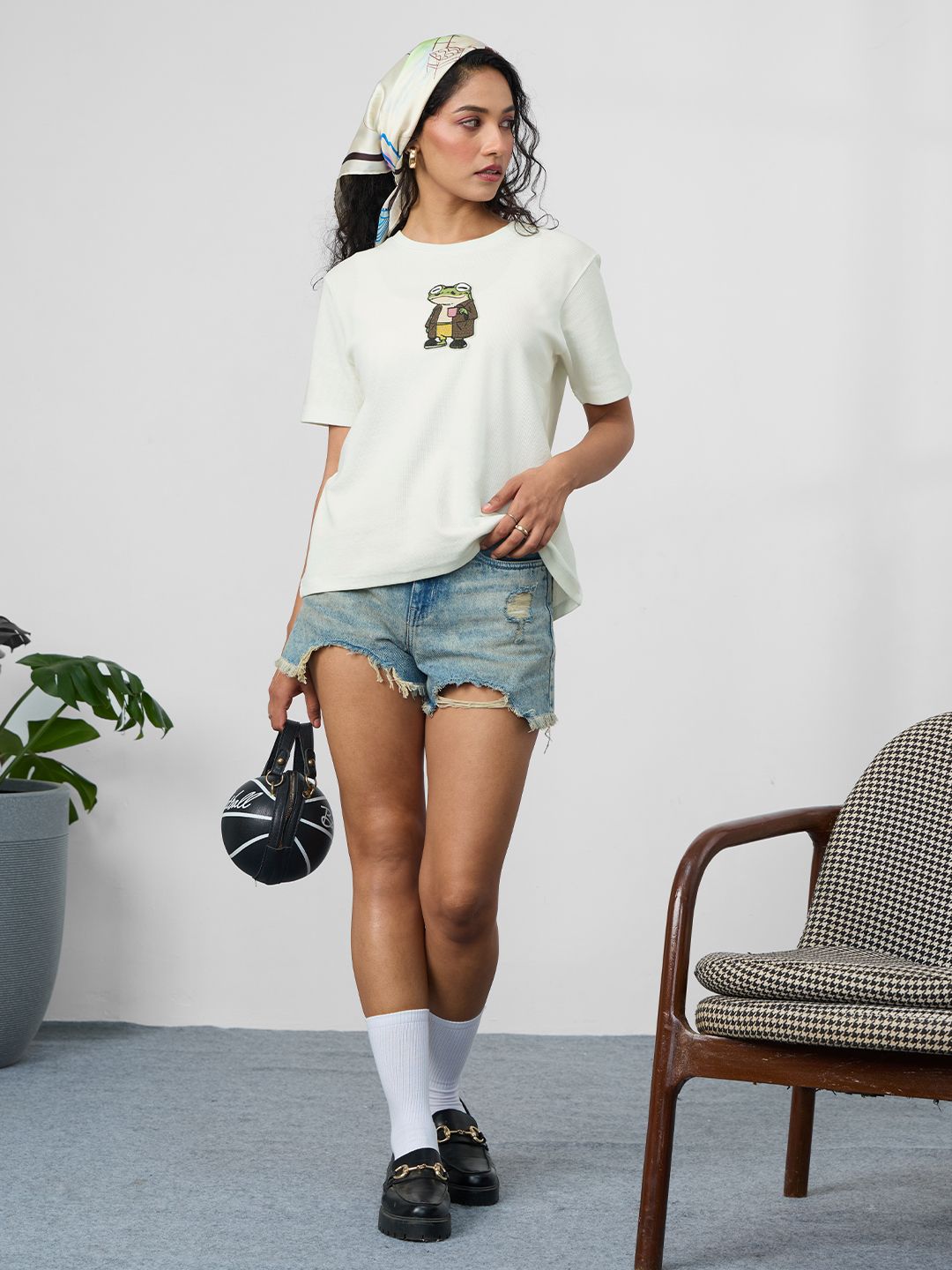 Textured T-shirt: Chill Frog Women Relaxed T-Shirts