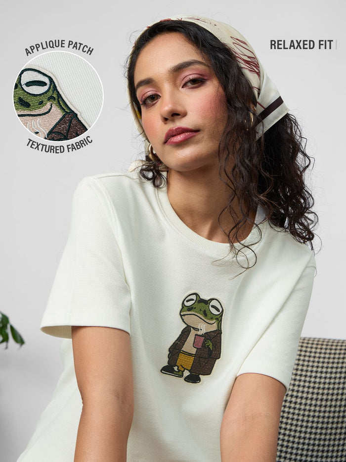 Textured T-shirt: Chill Frog Women Relaxed T-Shirts