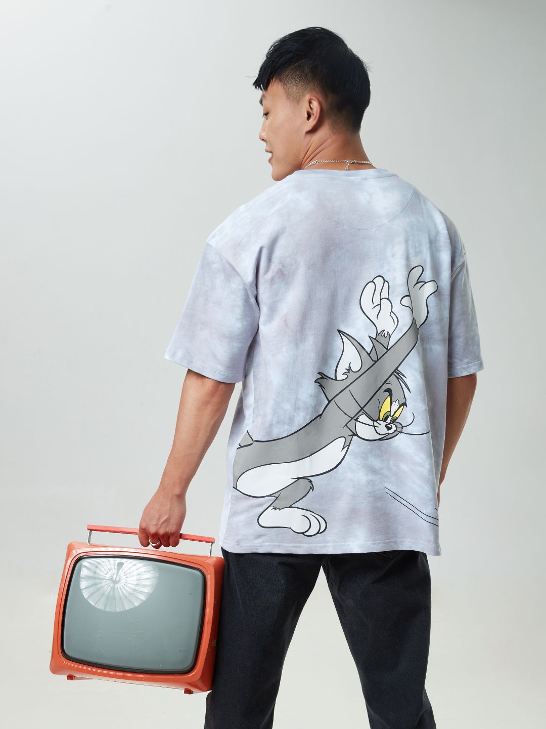 Tom & Jerry: The Chase Oversized T-Shirts