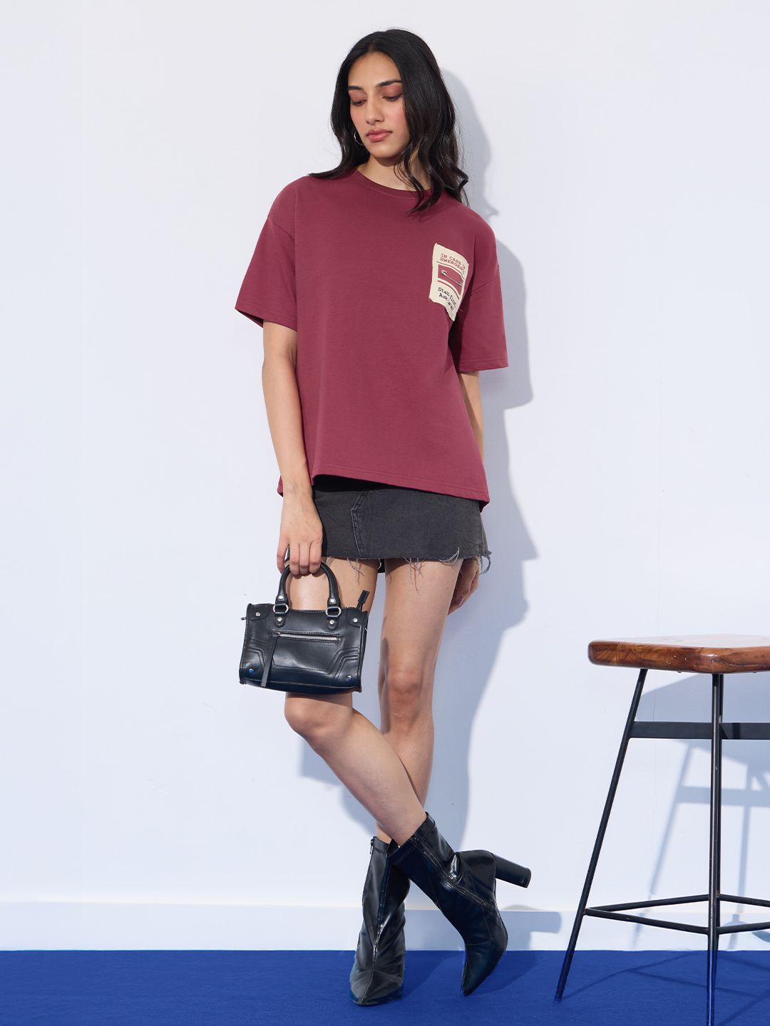 TSS Originals: Emergency Kit Women Oversized T-Shirts