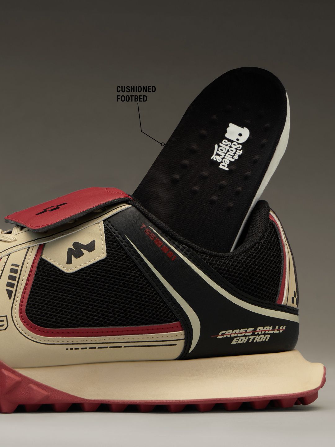 Velocity: Scarlet Men Low Top Sneakers