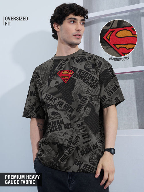 Superman: In The News Oversized T-Shirts