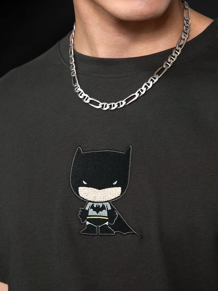 Batman: Chibi Knight Men Relaxed Fit T-Shirts