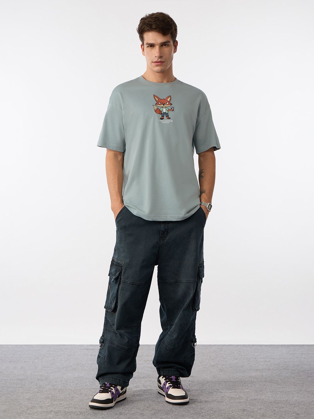 Oversized T-Shirt: Hating Fox Oversized T-Shirts