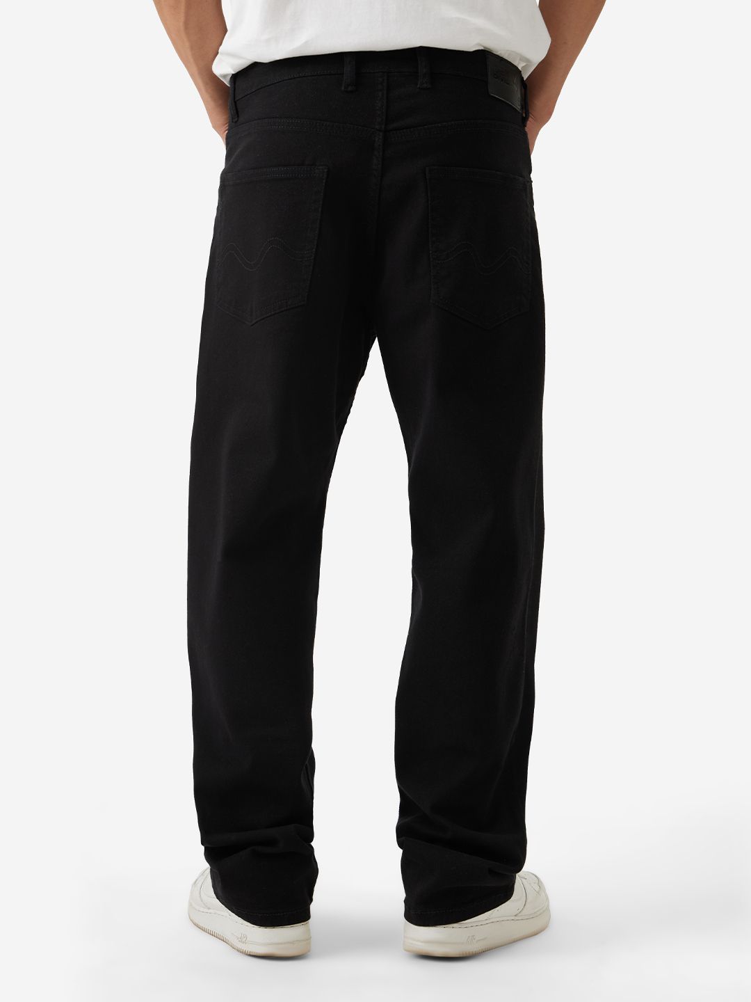 Solids: Black (Straight Fit) Men Straight Fit Jeans