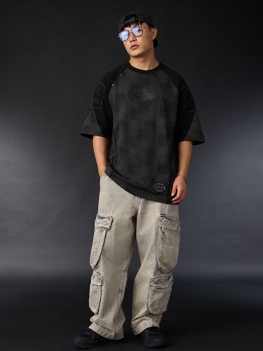 Batman: Gotham's Protector Super Oversized T-Shirts