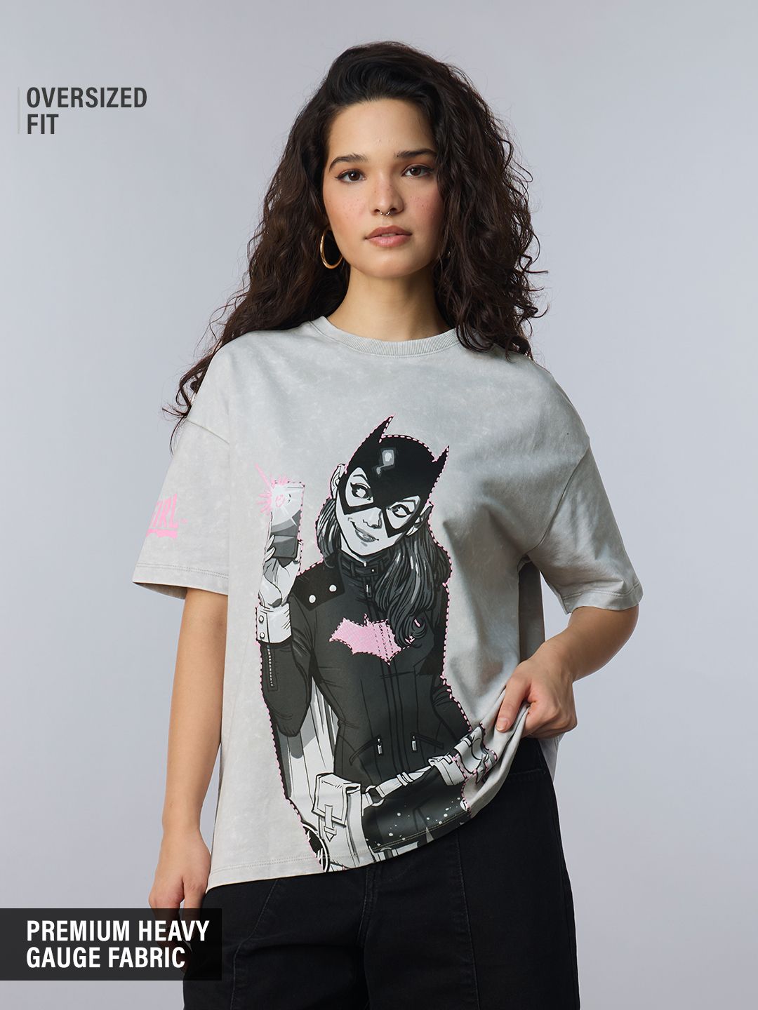 DC: Batgirl (Acid-Washed) Women Oversized T-Shirts