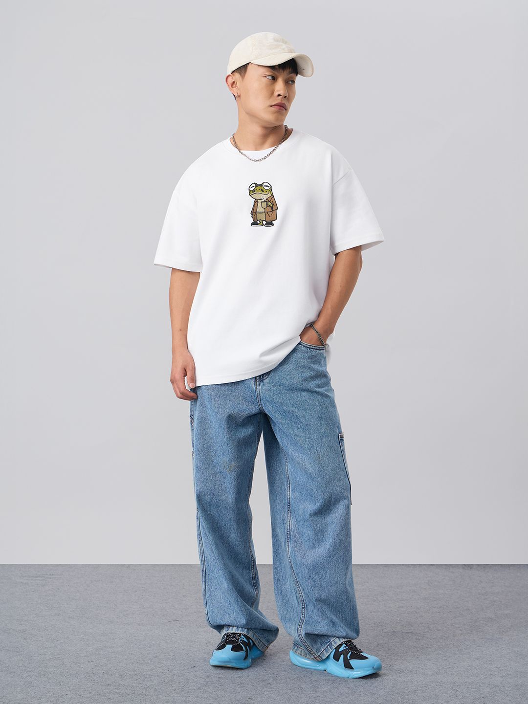 Oversized T-Shirt: Chill Frog Oversized T-Shirts