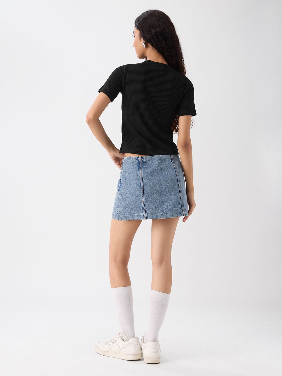 Ribbed T-shirt: Black Women Fitted T-Shirts