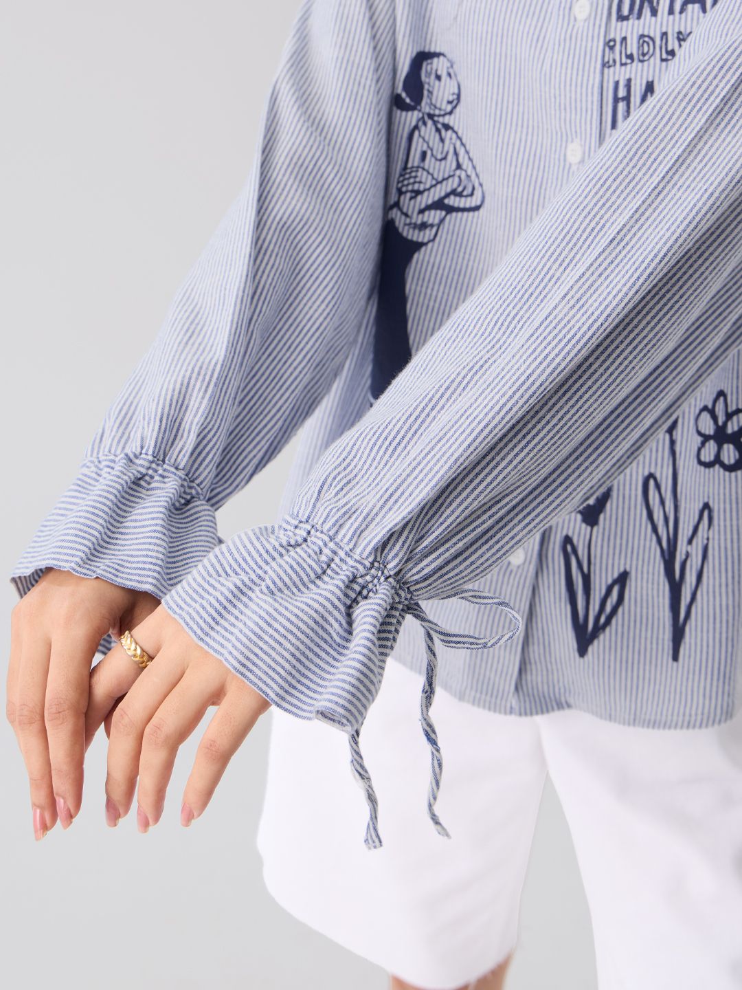Popeye: Happy Olive Women Relaxed Shirts