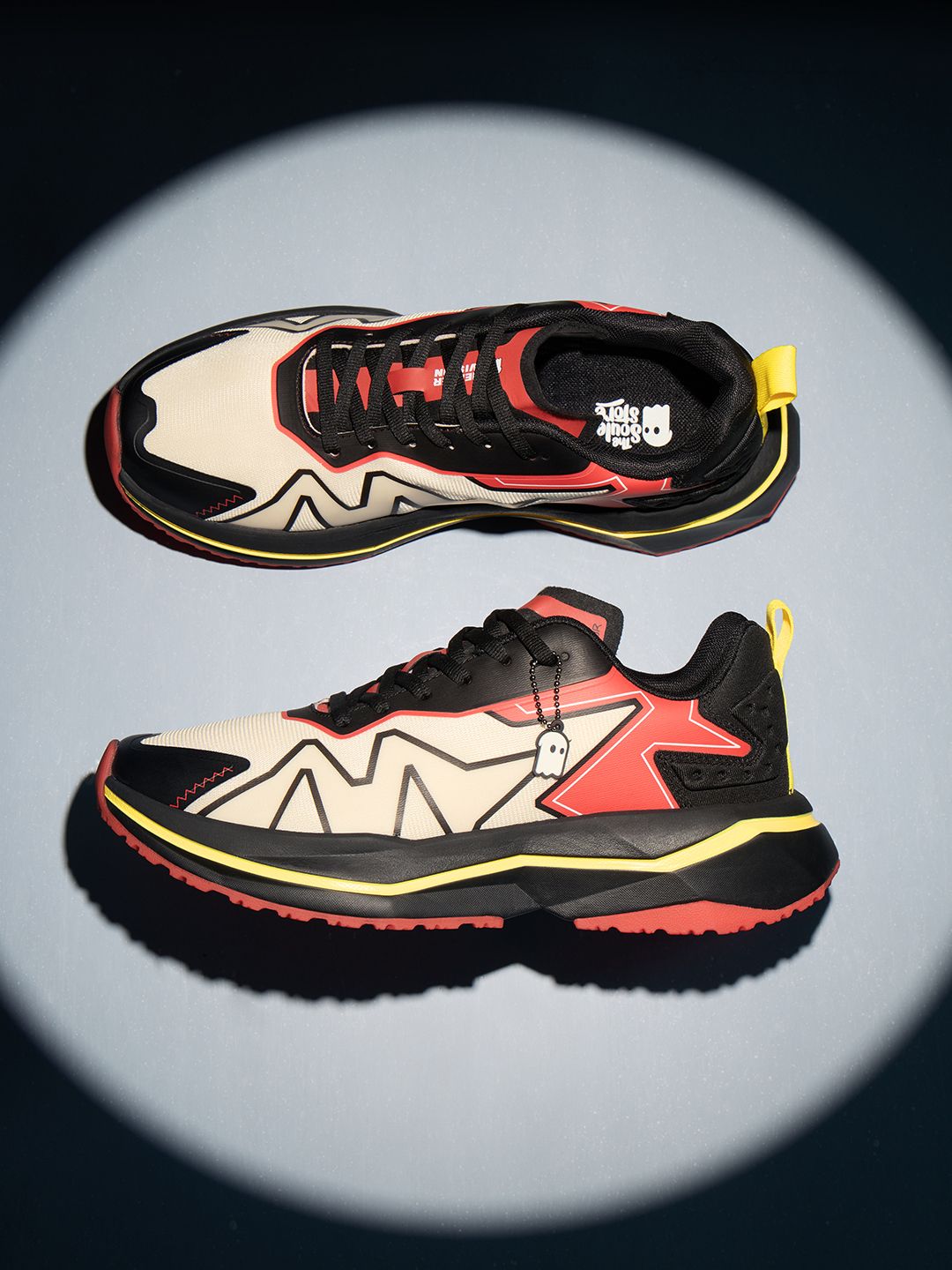 Raptors 272 Men Low Top Sneakers