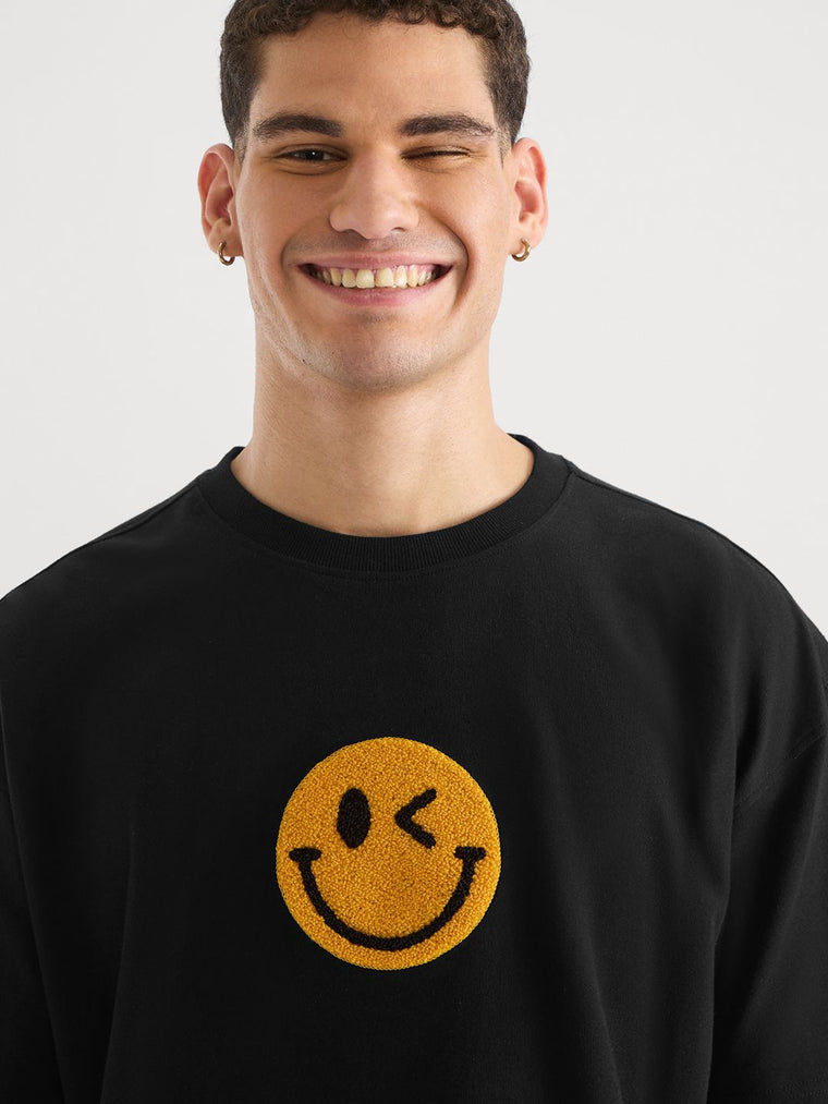 S.W.SMILEY: Winkle Oversized T-Shirts