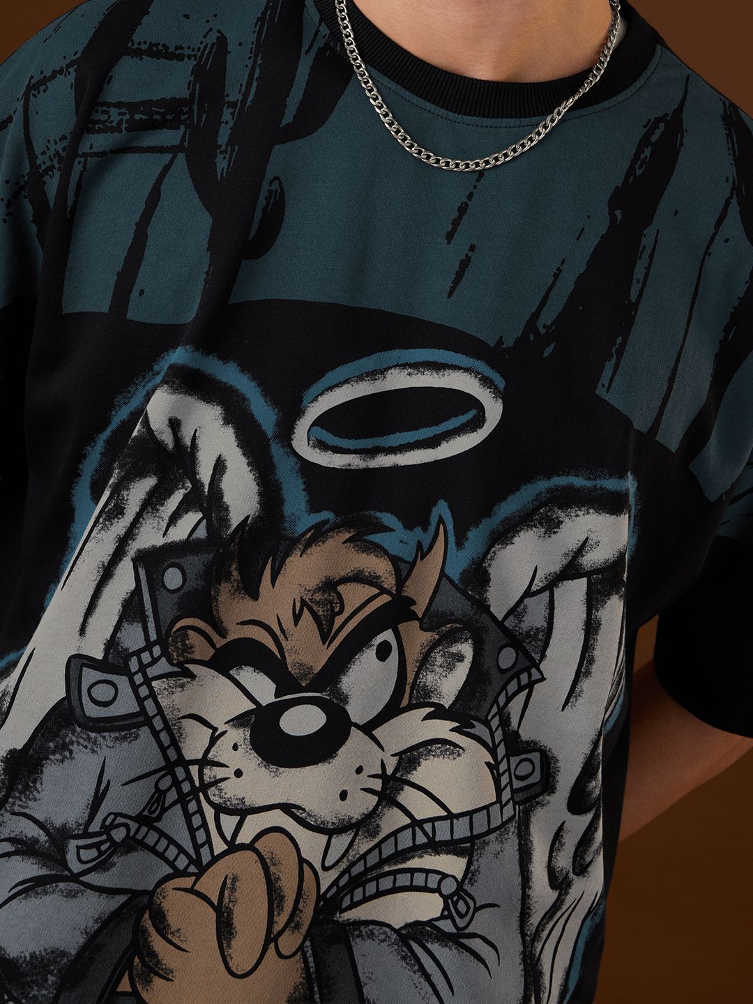 Looney Tunes: Heavenly Rebel Oversized T-Shirts