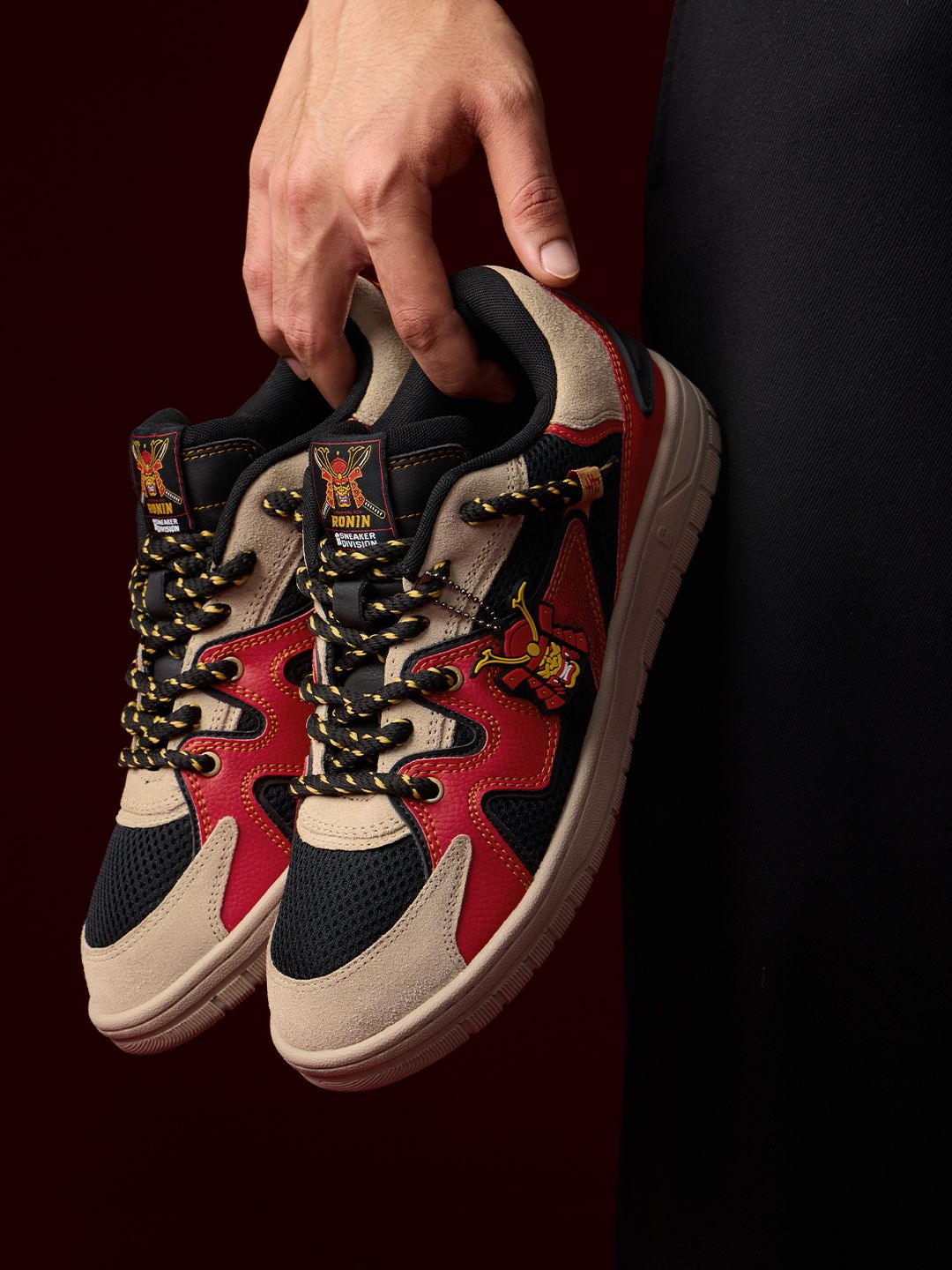 Urban Blaze: Ronin Men Low Top Sneakers