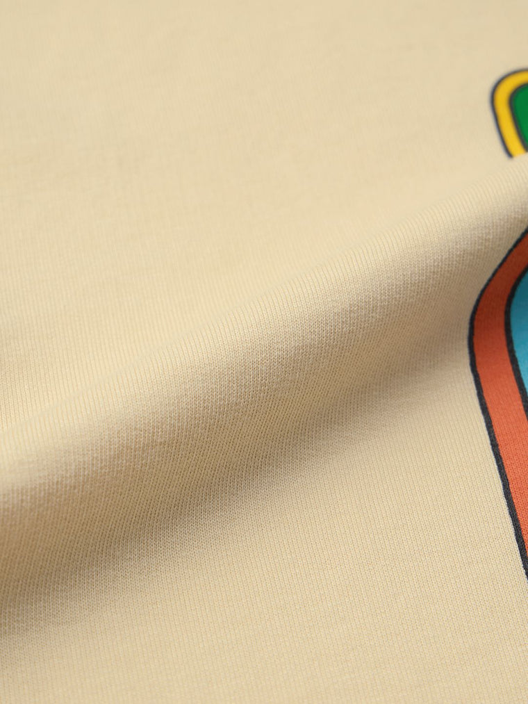 Steven Rhodes: Recycling Oversized T-Shirts