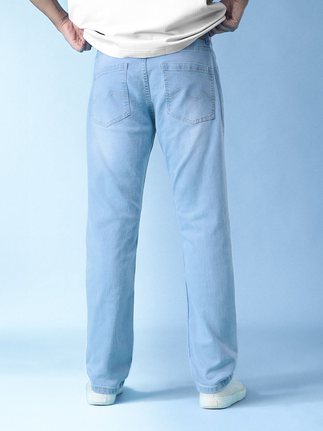 Classic Slim Fit Jeans: Light Wash Blue Men Classic Slim Fit Jeans