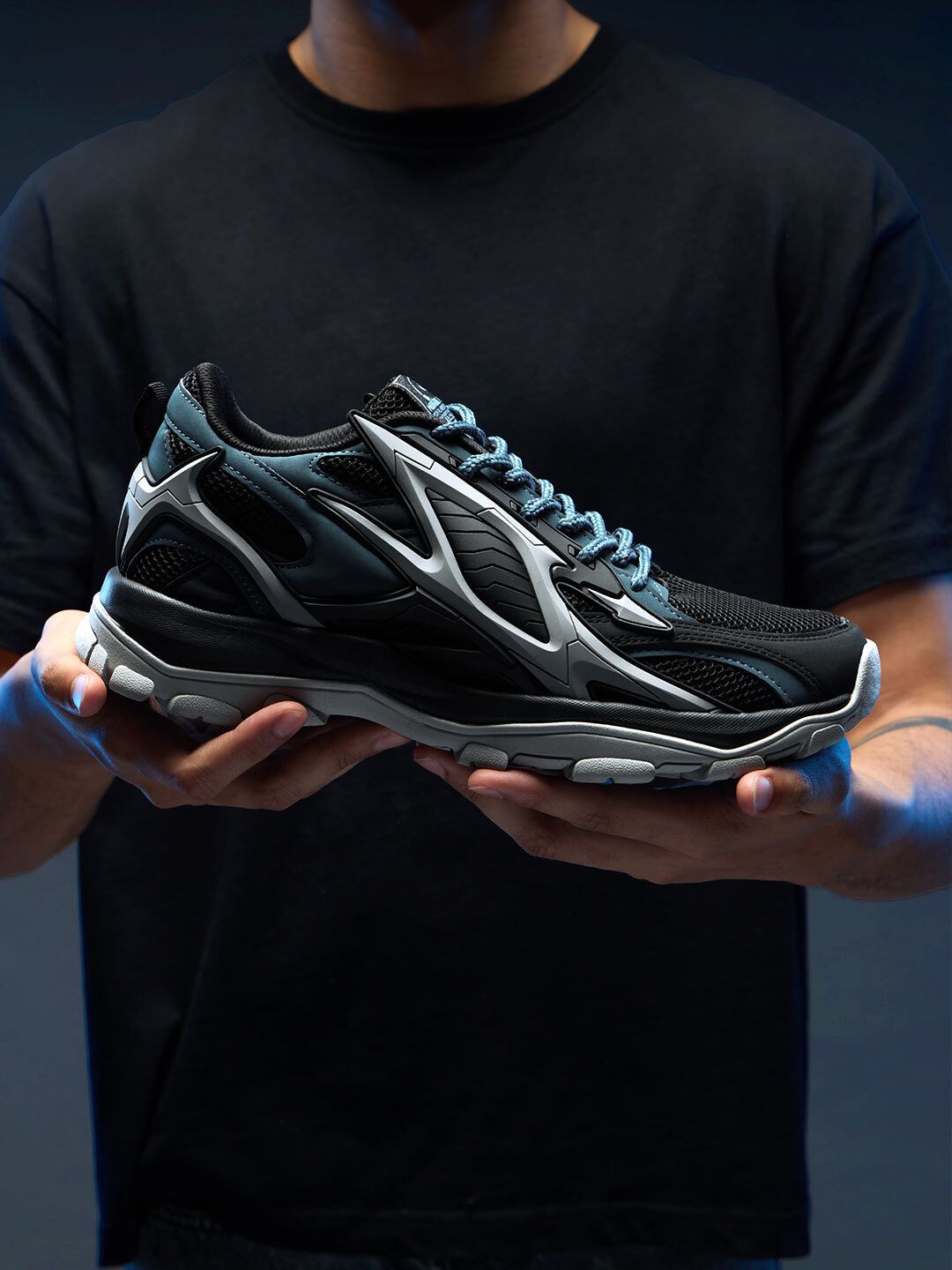 Mortal Kombat: Sub Zero Men Low Top Sneakers
