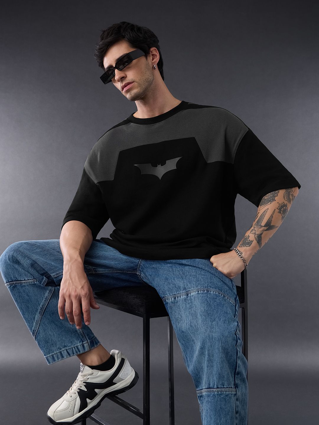 Batman: Dark Knight Super Oversized T-Shirts