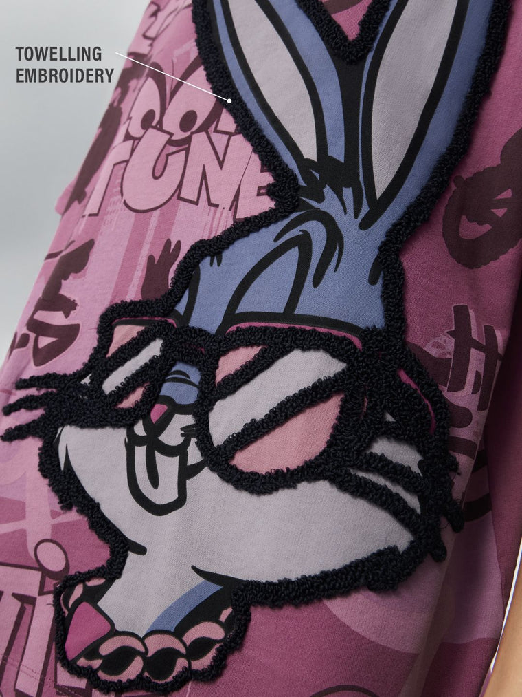 Bugs Bunny: Hot Moves Women Oversized T-Shirts