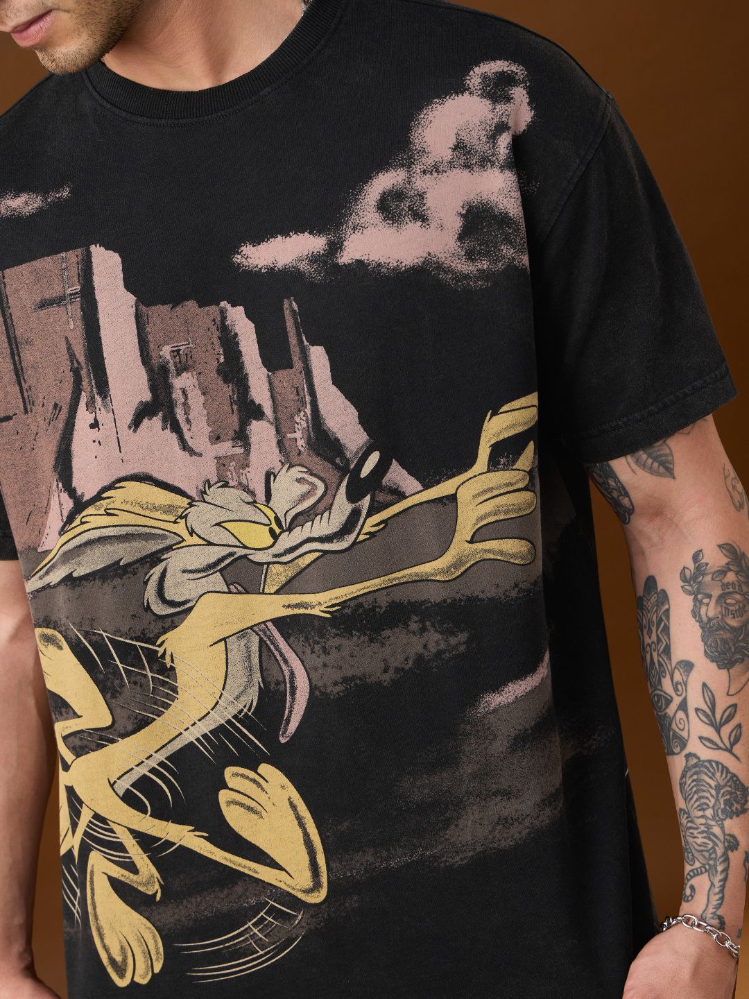 Looney Tunes: Meep Racer Oversized T-Shirts
