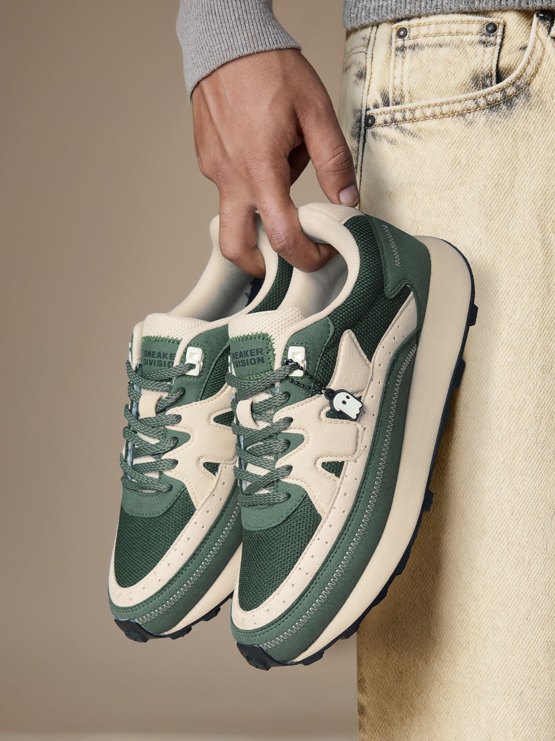 Milano: Olive Men Low Top Sneakers