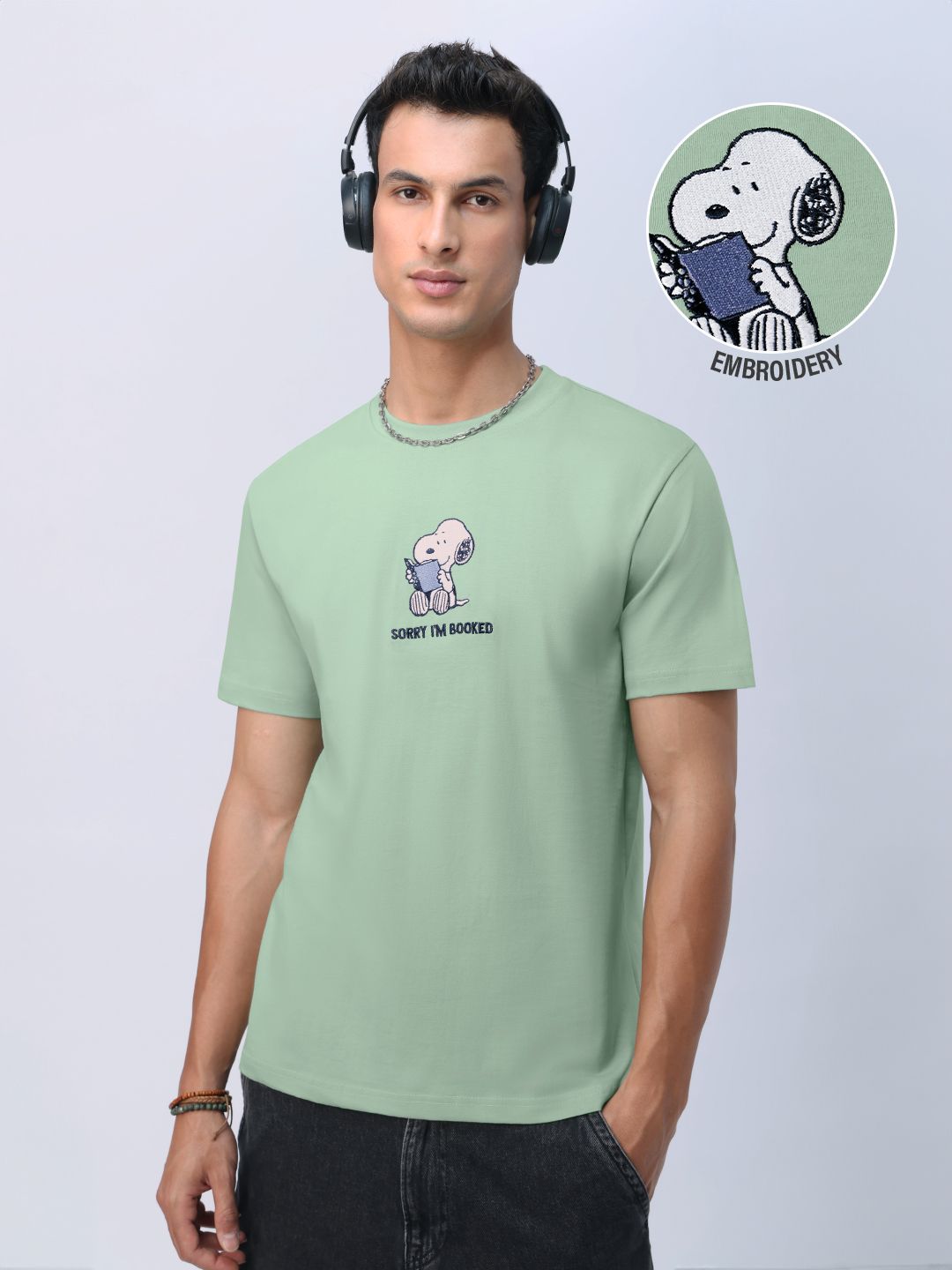 Peanuts: I'm Booked Men Relaxed Fit T-Shirts