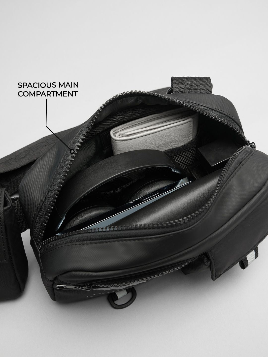 Batman: Utility Gear Fanny Pack