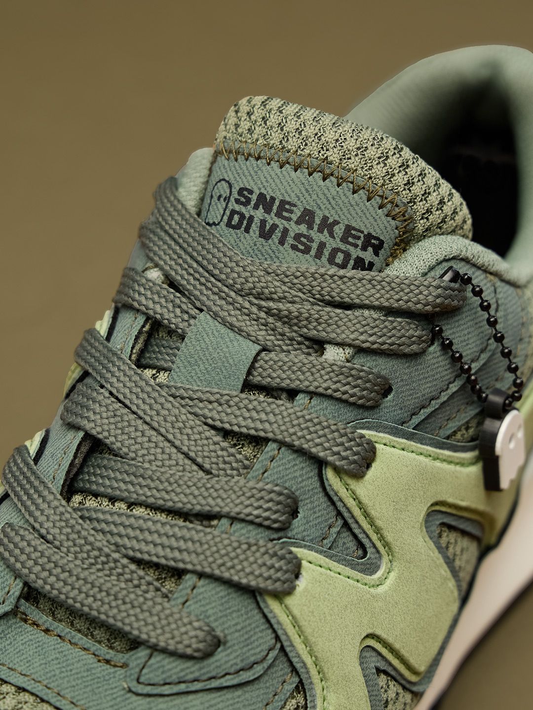 Souled: Outlast Men Low Top Sneakers