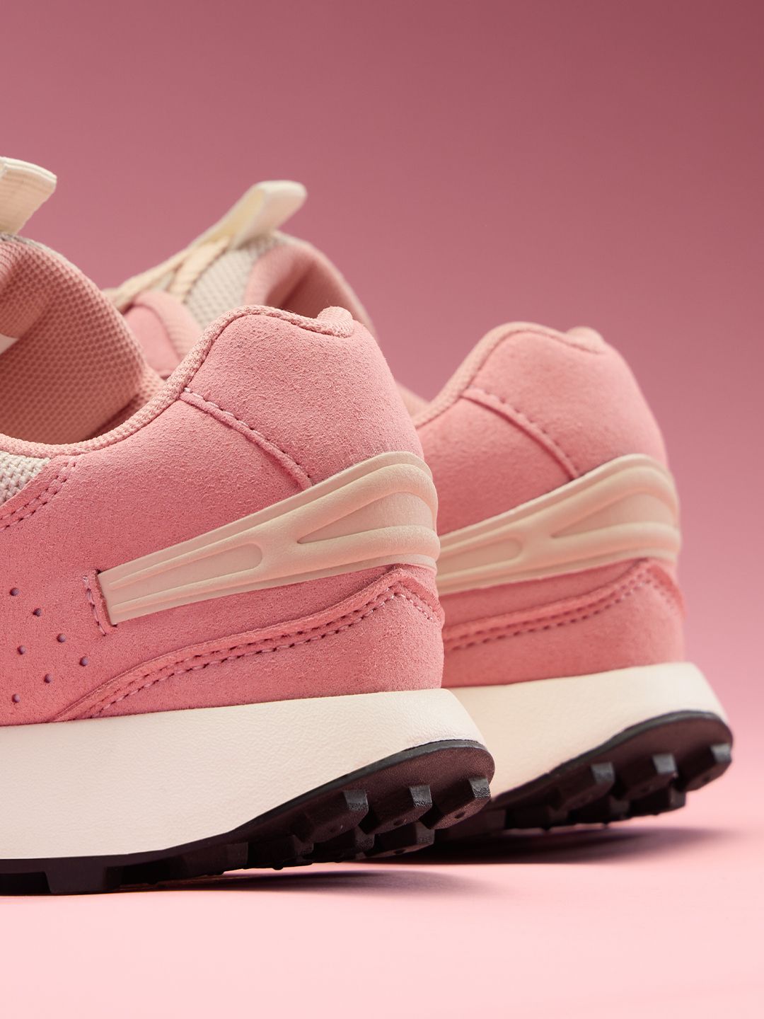 Peach: Gelato Women Low Top Sneakers