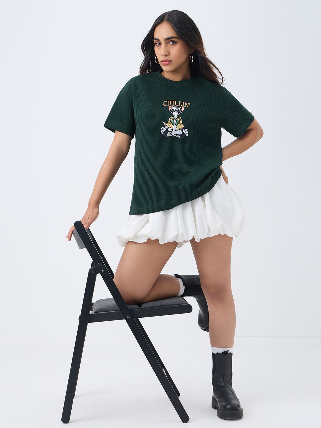 Textured Tshirt: Tom Chillin' Time Women Oversized T-Shirts