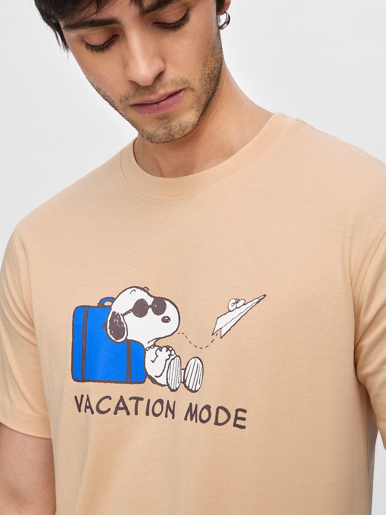 Peanuts: Airplane Mode On T-Shirts