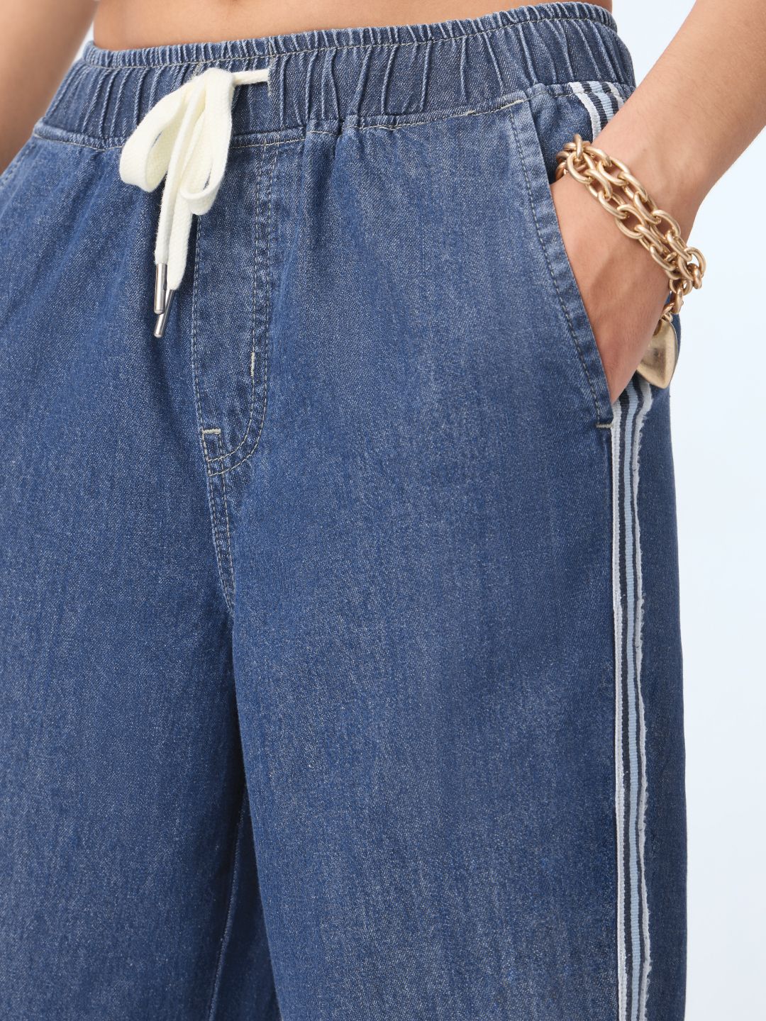 Pull-On Denim: True Blue Women Pull on Denims
