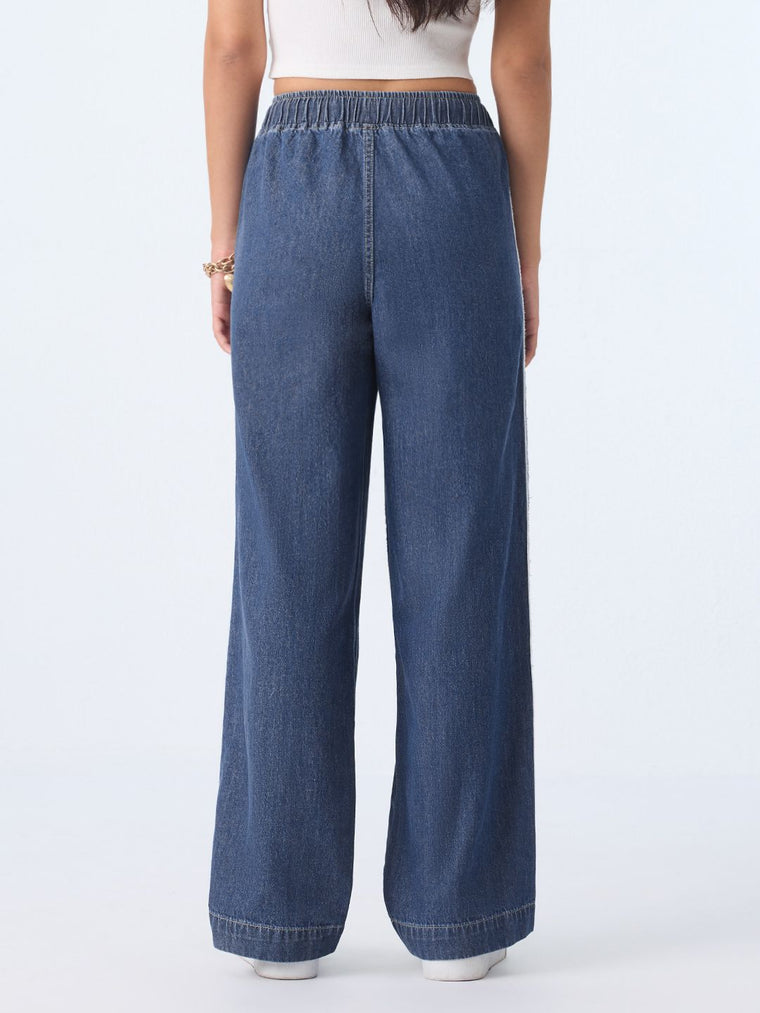 Pull-On Denim: True Blue Women Pull on Denims