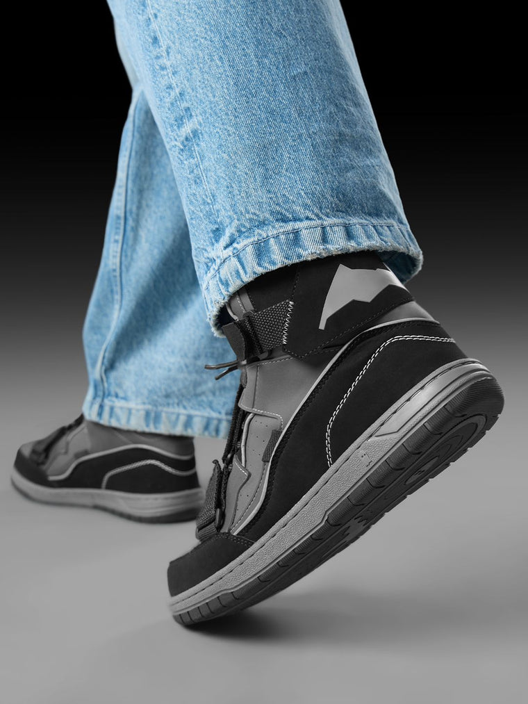 Batman: The Dark Knight 2.0 Men High Top Sneakers