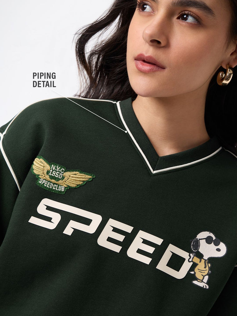 Peanuts: Speed Beagle Women Oversized Sweatshirts