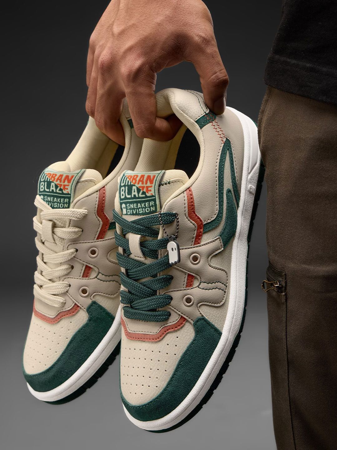 Urban Blaze: Hawkins Men Low Top Sneakers