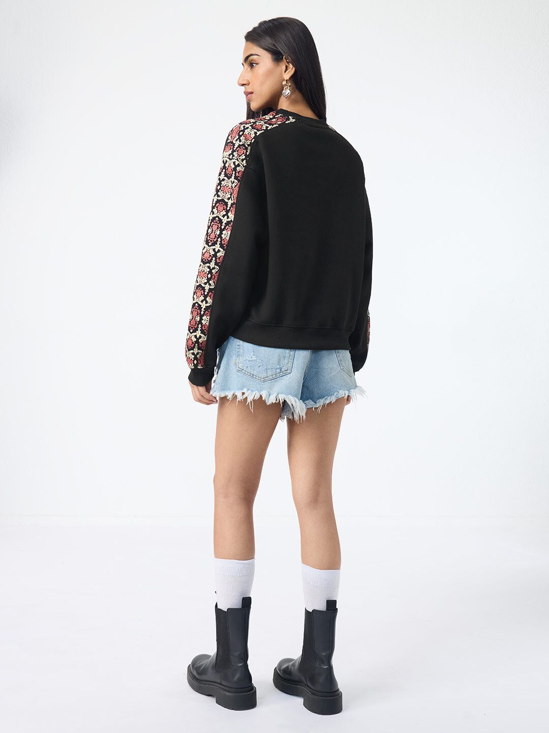 Souled Originals: Shadow Badge Women Oversized Sweatshirts