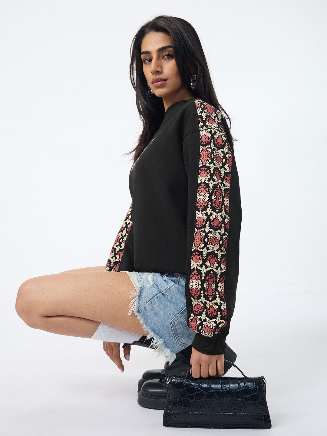 Souled Originals: Shadow Badge Women Oversized Sweatshirts
