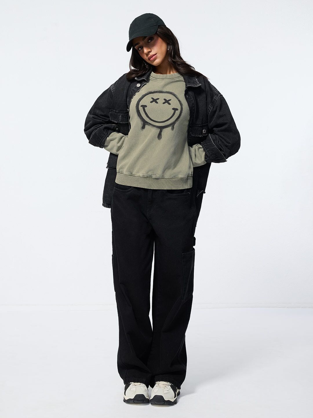 S.W.SMILEY: Graffiti Women Oversized Sweatshirts