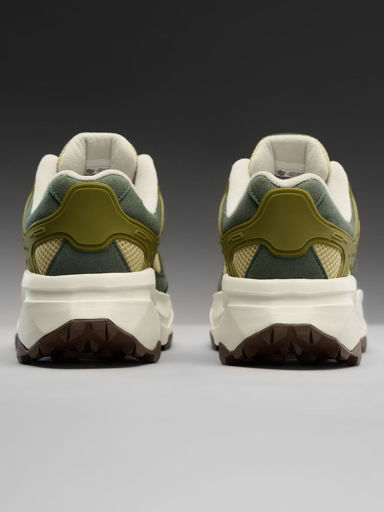 Raptors V2: Primal Men Low Top Sneakers