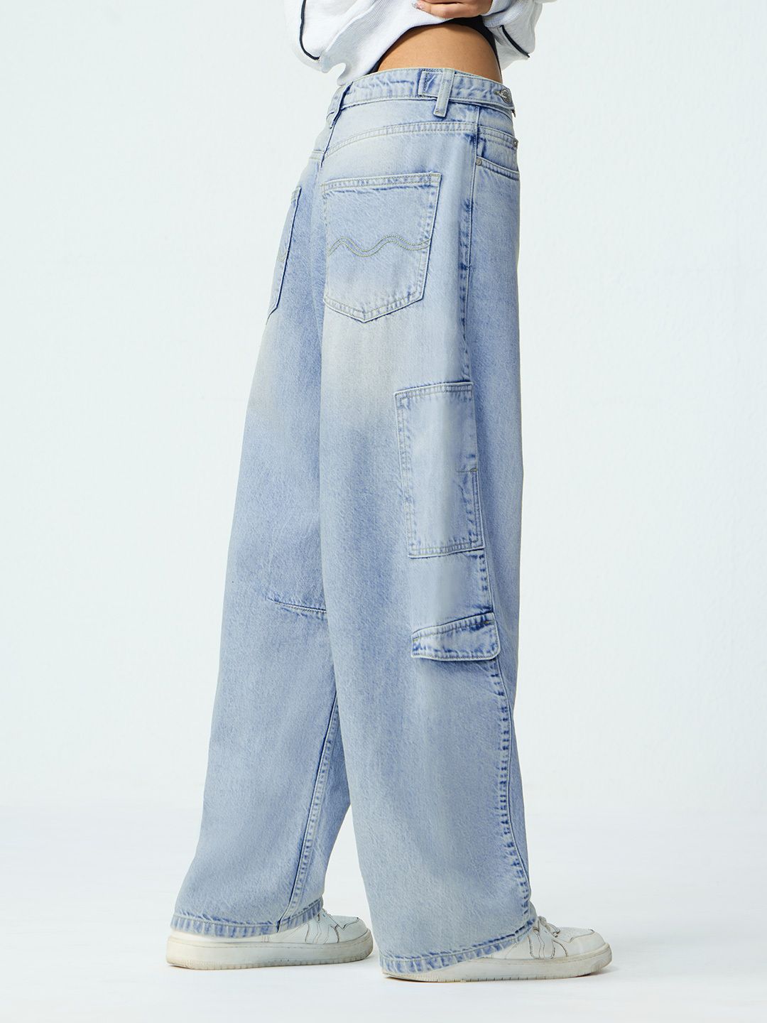 Barrel-Fit Denim: Celeste Blue Women Barrel Denims
